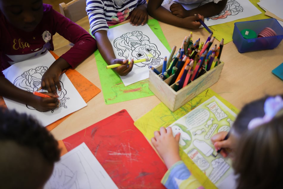 In den Sommerferien laden die Kölner Museen Kinder und Jugendliche zu kreativen Workshops und Mitmach-Aktionen ein. (Symbolbild)