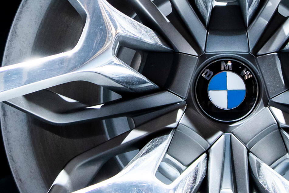 BMW verdient deutlich mehr und bekräftigt erhöhte Jahresziele