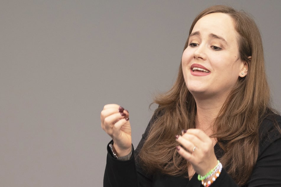 Ricarda Lang im Krankenhaus: "Ohne Pflegekräfte läuft hier nichts!"