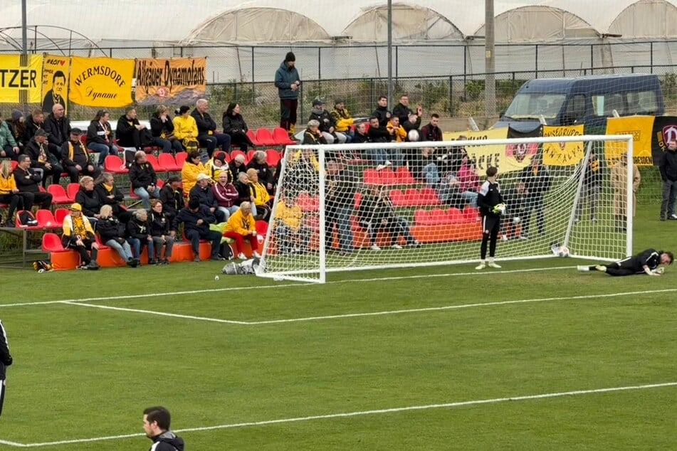 Mittendrin statt nur dabei! Englische Verhältnisse im Never Give Up Football Center.