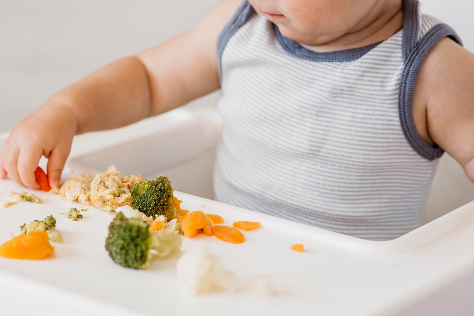 In Großbritannien ist ein Baby beim Essen in der Kita erstickt. (Symbolbild)