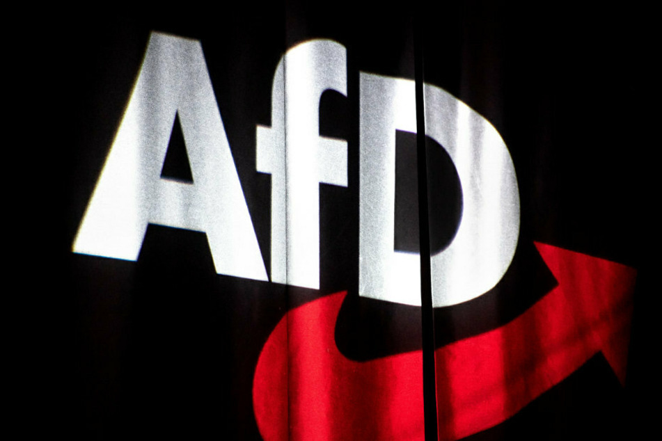 AfD-Mann soll Frau (18) Vergewaltigung gewünscht haben: Chat-Verlauf geht viral