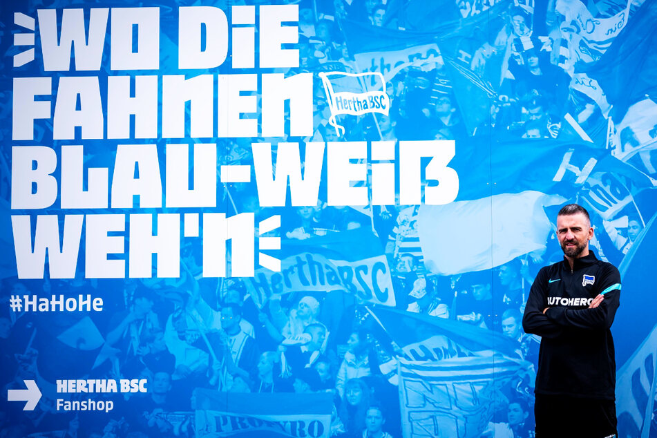 Vedad Ibisevic hat seine Karriere beendet und wird künftig als Offensivtrainer bei Hertha BSC arbeiten.