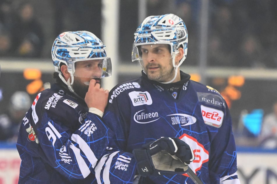 Travis Turnbull und Andrew Yogan müssen mit Blick aufs Play-offs-Viertelfinale an der Chancenverwertung arbeiten.