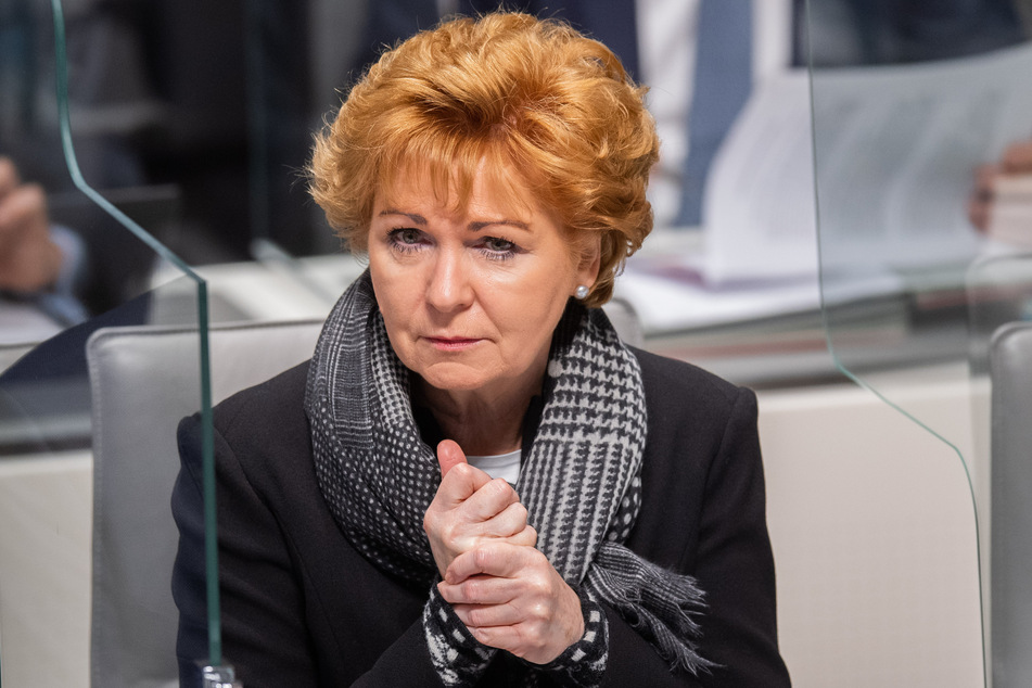 Barbara Havliza (63, CDU), Justizministerin von Niedersachsen, sitzt im niedersächsischen Landtag.