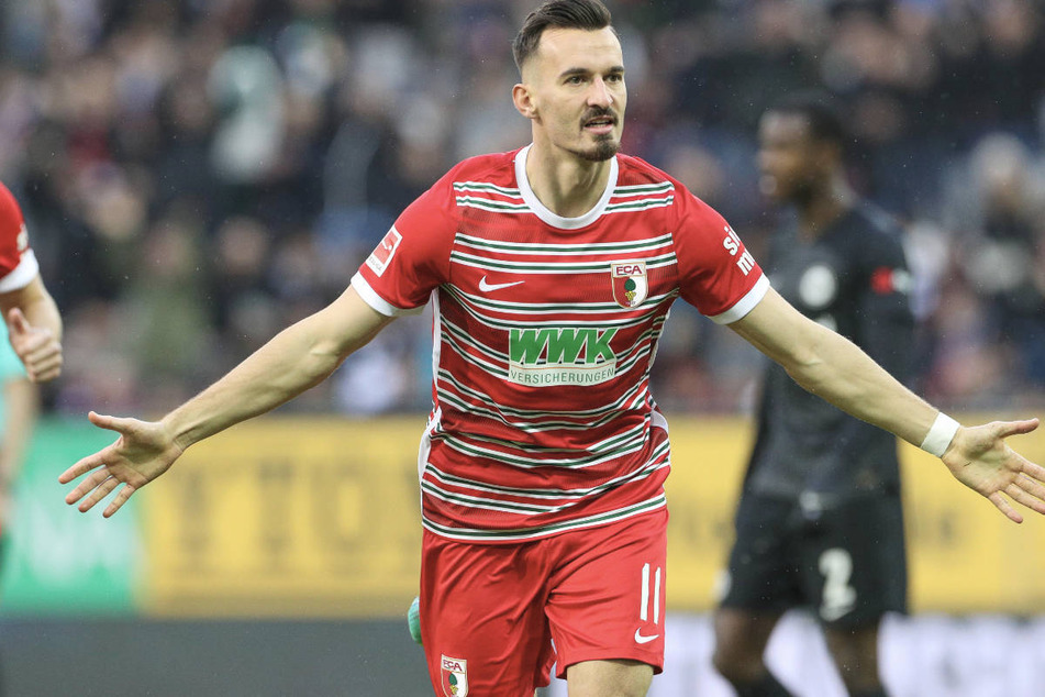 Blitzstart für den FC Augsburg: Mergim Berisha brachte die Bayerischen Schwaben bereits in der 1. Minute mit 1:0 in Führung.