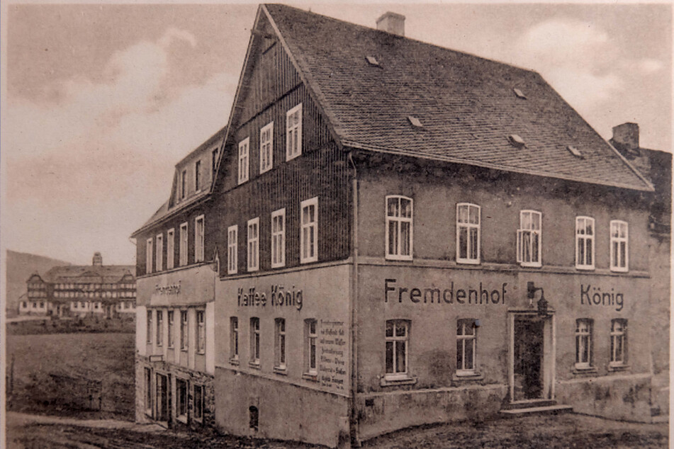 Seit 1925 gibt es das Café König. Die Vorfahren des Hauses bewirteten bereits im Mittelalter Gäste.
