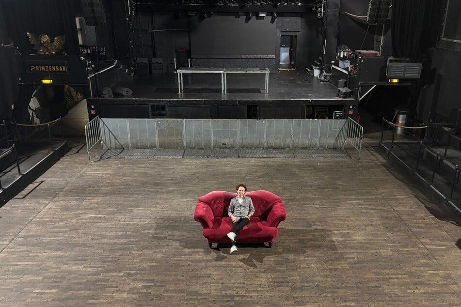 Bei "Piano Unplugged" setzt das Team auf ein hybrides Konzept: Vorne stehen Sitzplätze zur Verfügung, hinten gibt es Platz zum Tanzen.