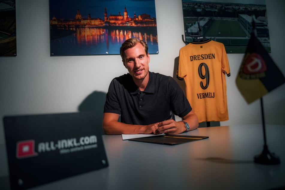 Vincent Vermeij (31) bei seiner Vertragsunterschrift am vergangenen Freitag.