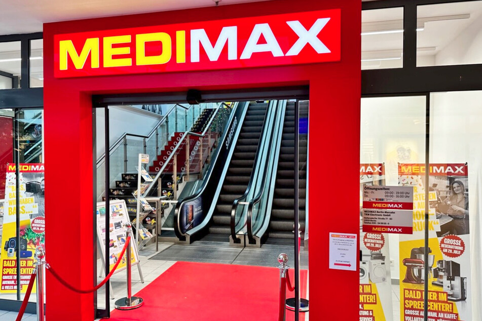 MEDIMAX feiert seinen neuen Standort im Spree Center Berlin-Hellersdorf am Montag (25.9.9 mit mega Angeboten.