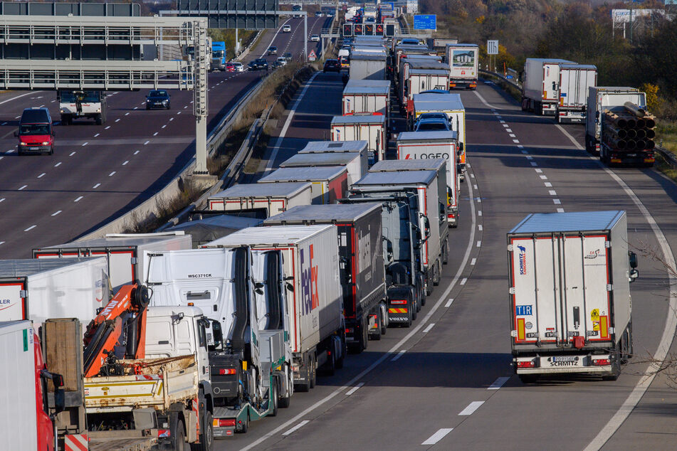 Im laufenden Jahr wird auf drei wichtigen Autobahnen in Sachsen-Anhalt gebaut.