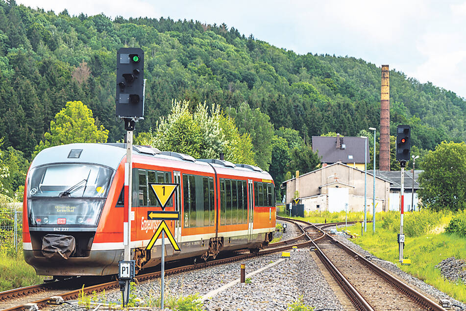 Vom Bahnhof Pockau-Lengefeld fahren nur noch Züge Richtung Olbernhau. Nun könnte die Verbindung nach Marienberg wiederbelebt werden.