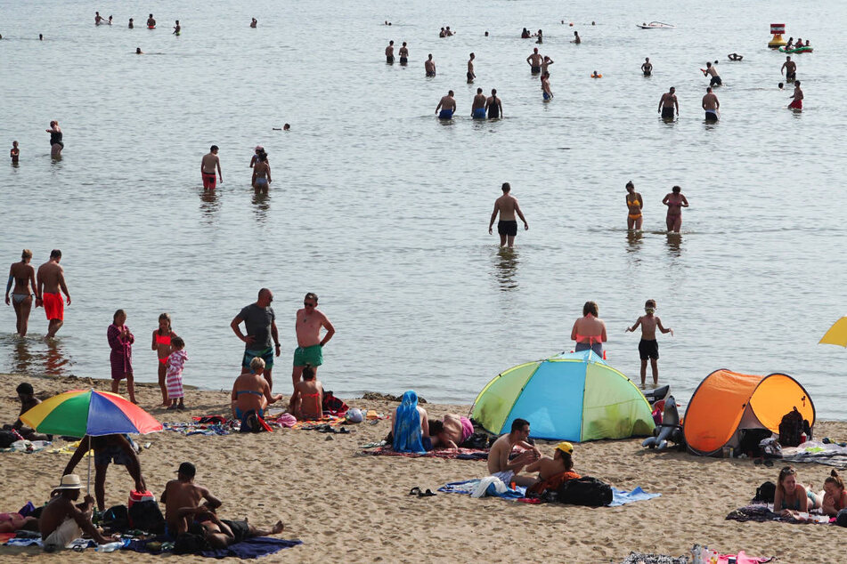 Im Strandbad Erkner soll es am vergangenen Samstag zu einem sexuellen Übergriff auf zwei Kinder gekommen sein. (Symbolfoto)