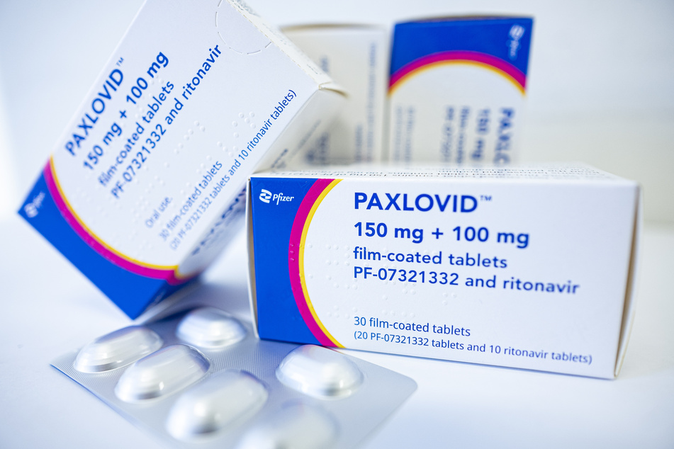 Das teure Medikament Paxlovid wird gegen COVID-19-Symptome eingesetzt.