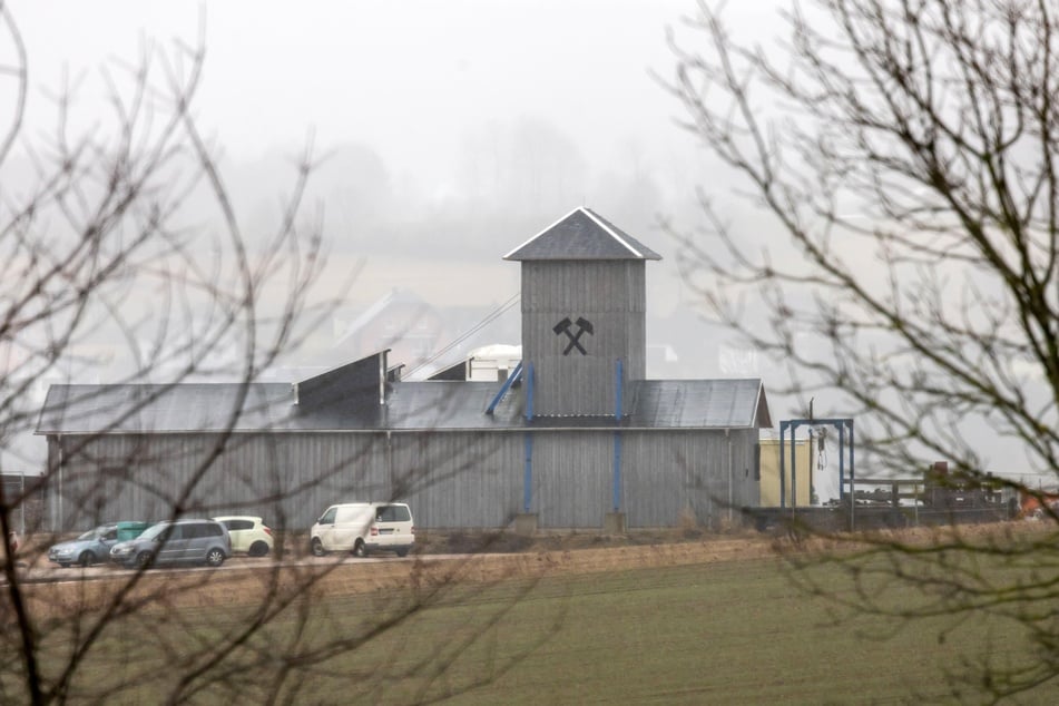 Damit gelüftet werden kann, werden alte Schächte wieder geöffnet und die unterirdischen Gänge stabilisiert.