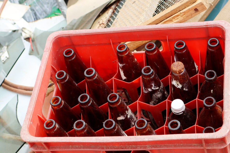 Streit um Bierpreis eskaliert: Hitlergruß und Bierkasten-Dresche