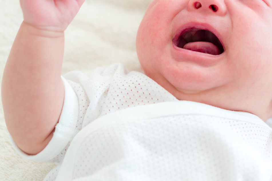 Tränen nach Urteil: Hat Vater sein Baby zu Tode geschüttelt?