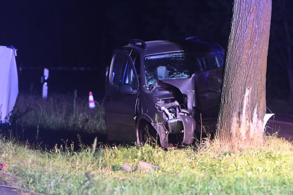 Horror-Crash in Köpenick: Mann stirbt bei Autounfall