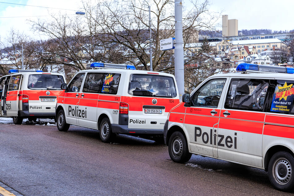 Der Kantonspolizei Zürich gelang es nach intensiven Ermittlungen, den mutmaßlichen Entführer zu verhaften.