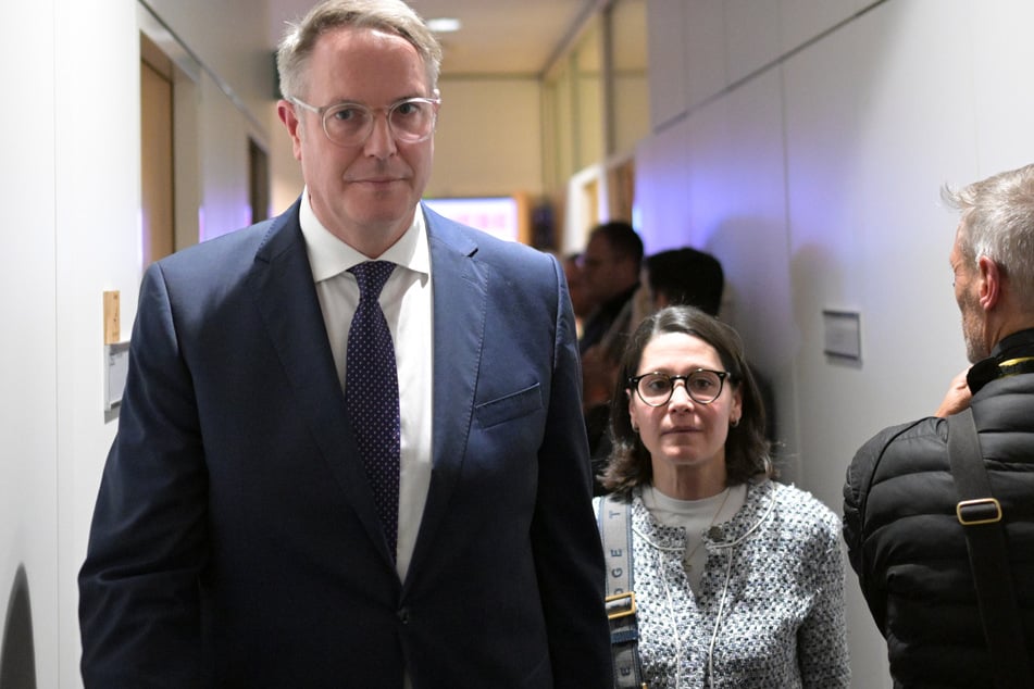 Alexander Schweitzer (SPD) hat sich zur Niederlage der SPD bei der Landtagswahl in Rheinland-Pfalz geäußert.