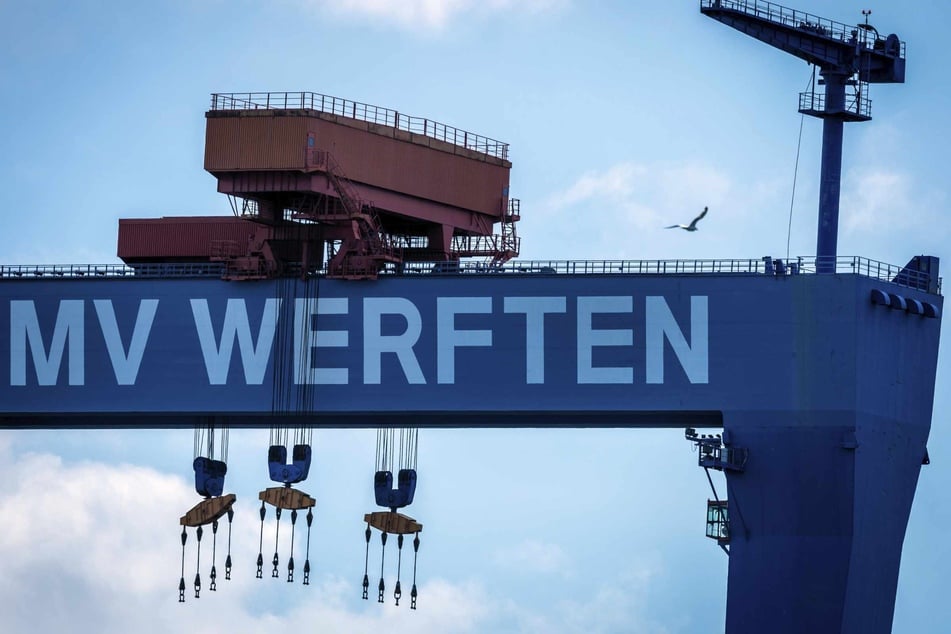 Marine- statt Kreuzfahrtschiffe: Rostocker MV-Werften unter neuem Kommando
