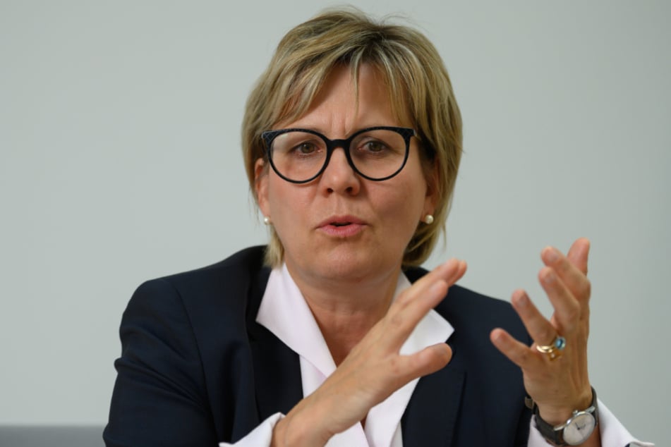 Die sächsische Tourismus-Ministerin Barbara Klepsch (56, CDU) glaubt, dass Sachsen bald wieder ein beliebtes Reiseziel wird.