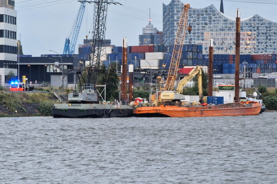 500-Kilo-Bombe im Hamburger Hafen entschärft