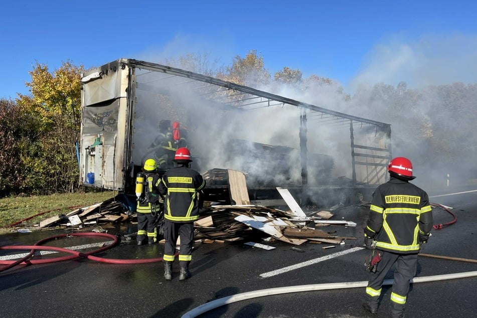 Unfall A72: Brennender Lkw löst auf A72 bei Plauen Stau aus