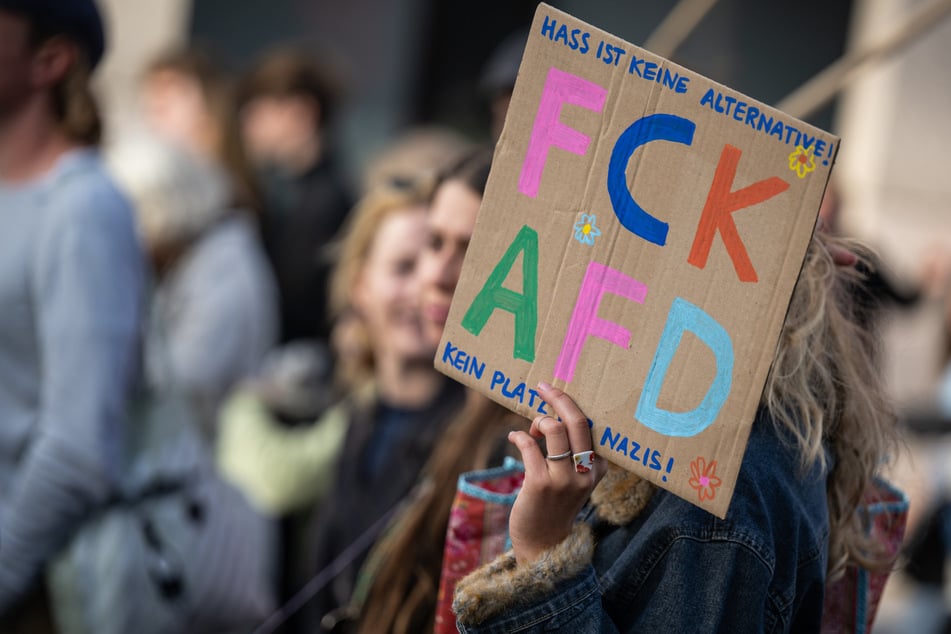 In Nordrhein-Westfalen finden auch an diesem Wochenende einige Demonstrationen gegen Rechtsextremismus statt. (Symbolbild)