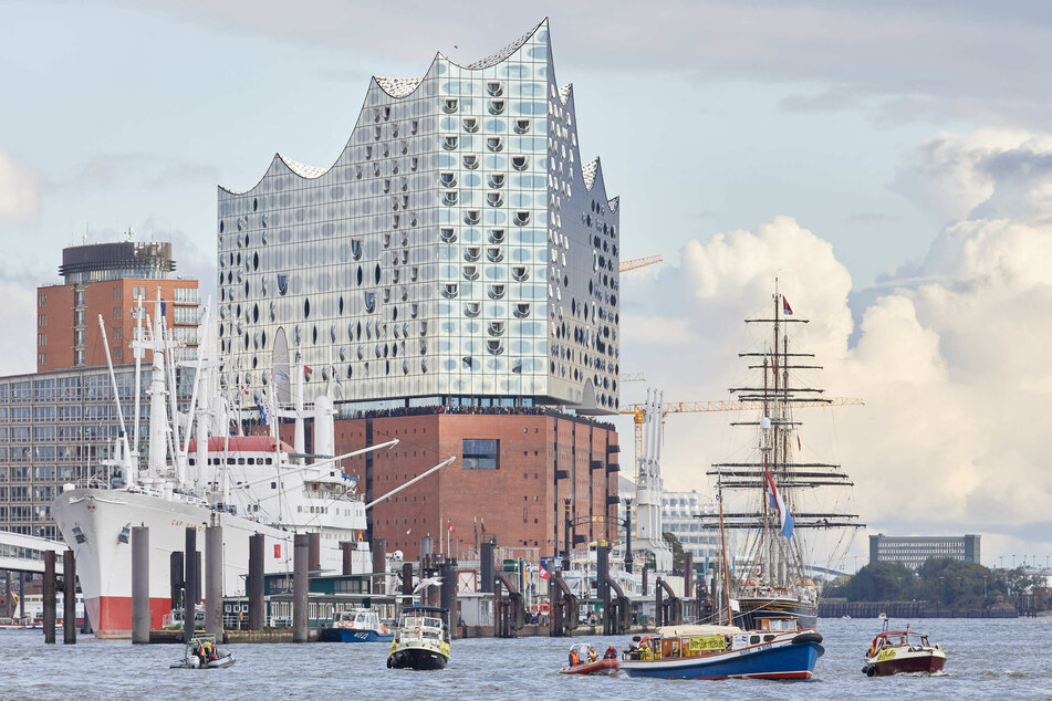 Die Elbphilharmonie im Hamburger Hafen.