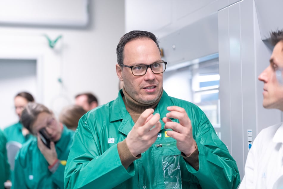 Sachsens Wirtschaftsminister Dirk Panter (51, SPD) sieht Potenzial.