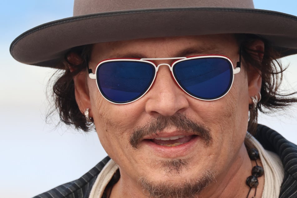 "Bis auf die Knochen verrottet": Deshalb hat Johnny Depp neue Zähne