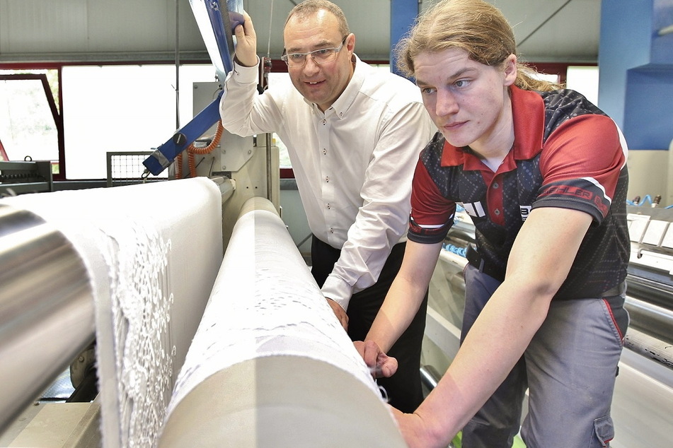 Textilien mit elektronischen Schaltungen: Im Erzgebirge sind bald sogar Klamotten schlau