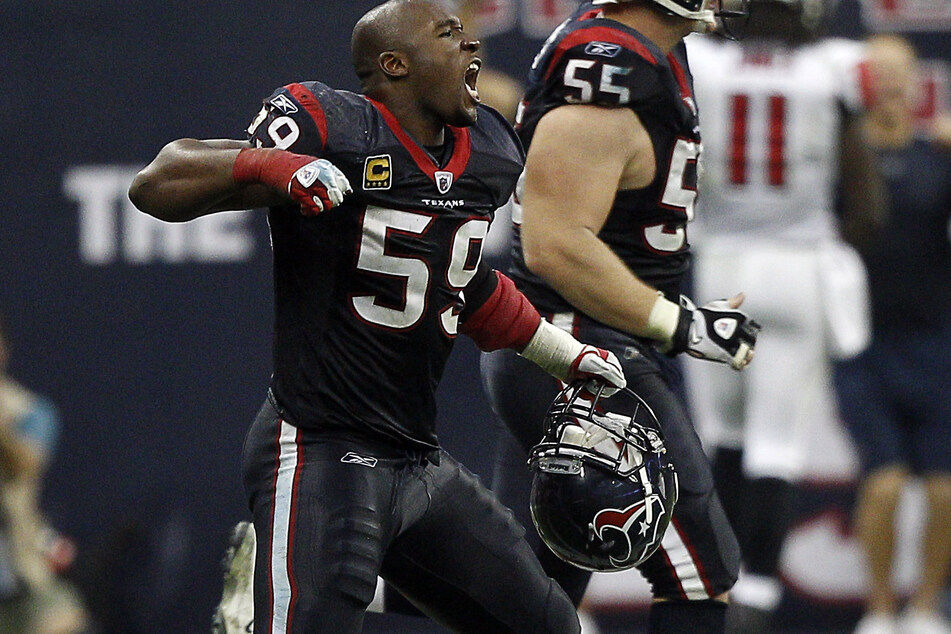 Ryans played six seasons for the Texans as a linebacker.