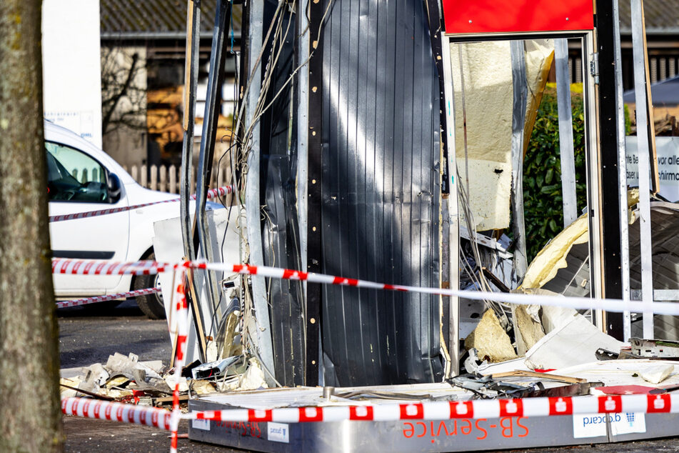 Explosion erschüttert hessische Stadt: Geldautomat gesprengt!