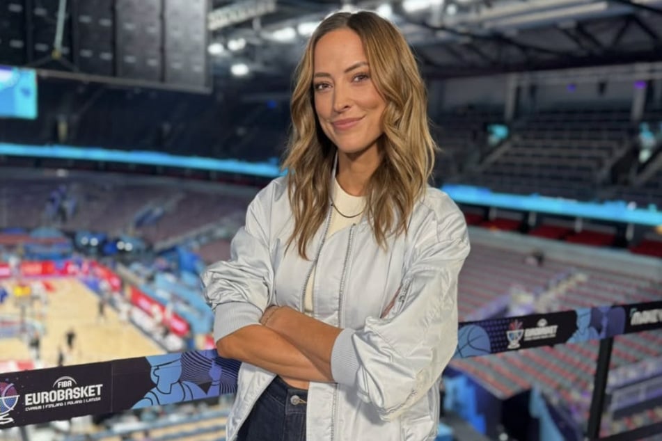 Seit Sommer 2021 präsentiert die 39-Jährige bei "RTL aktuell" die Sport-News.