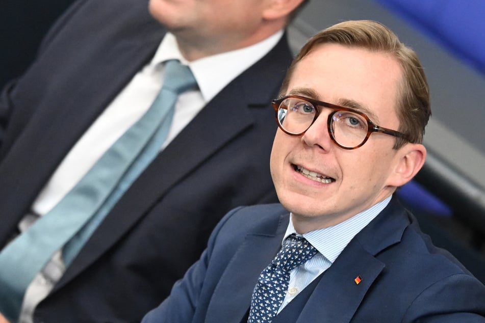 Philipp Amthor kassiert nach ZDF-Doku Spott und Häme: "Dagegen wirkt Ludwig XIV. bodenständig"