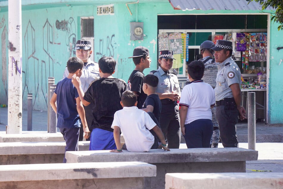 Die Schießerei wird von den Behörden untersucht.