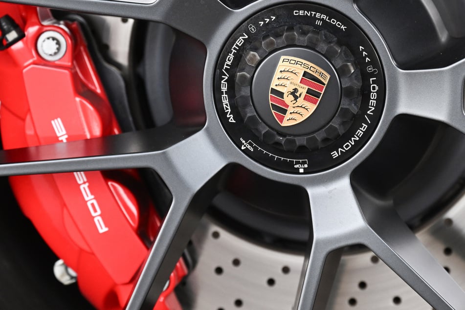 Porsche gilt als Luxus-Automarke, doch die Gewinne brachen nun ein.