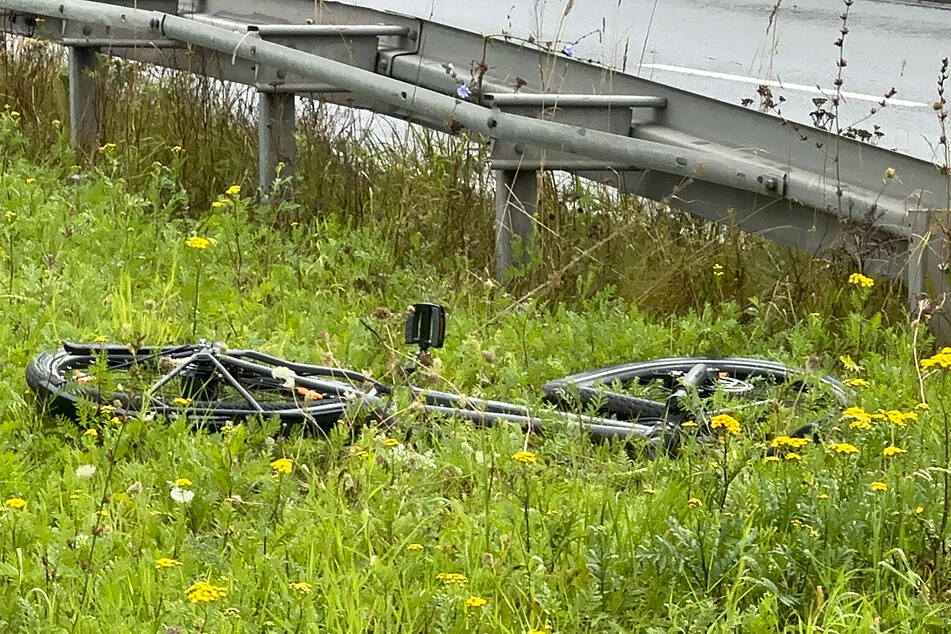 Am Freitagnachmittag wurde eine Radfahrerin von einem Toyota in Rostock erfasst.