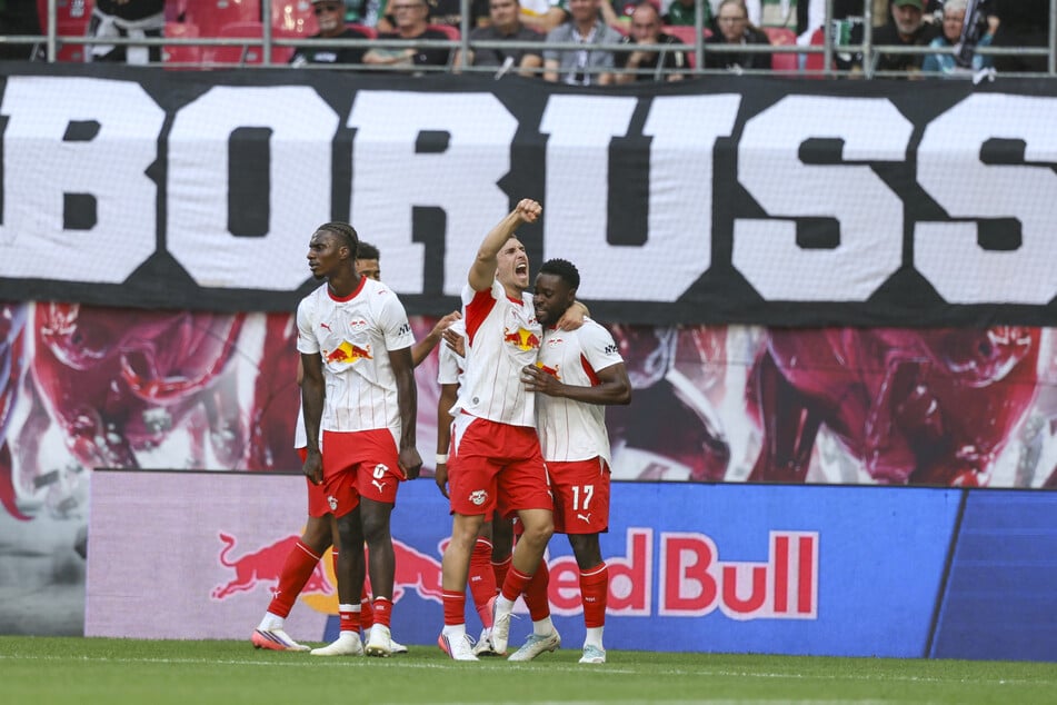 Das erste Jubel-Bild der neuen Bundesliga-Saison: Nach 26 Minuten brachte Ridle Baku die Sachsen in Führung.