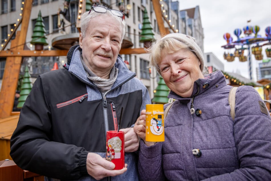 Markt-Besucher Andreas (65) und Ines Pätzold (64) finden die GEMA-Abgaben überzogen.