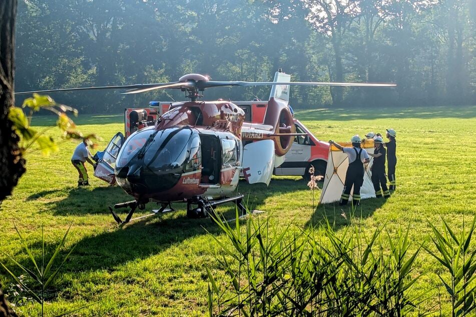Um 7.05 Uhr am Samstagmorgen landete der Rettungshubschrauber an der Unfallstelle.