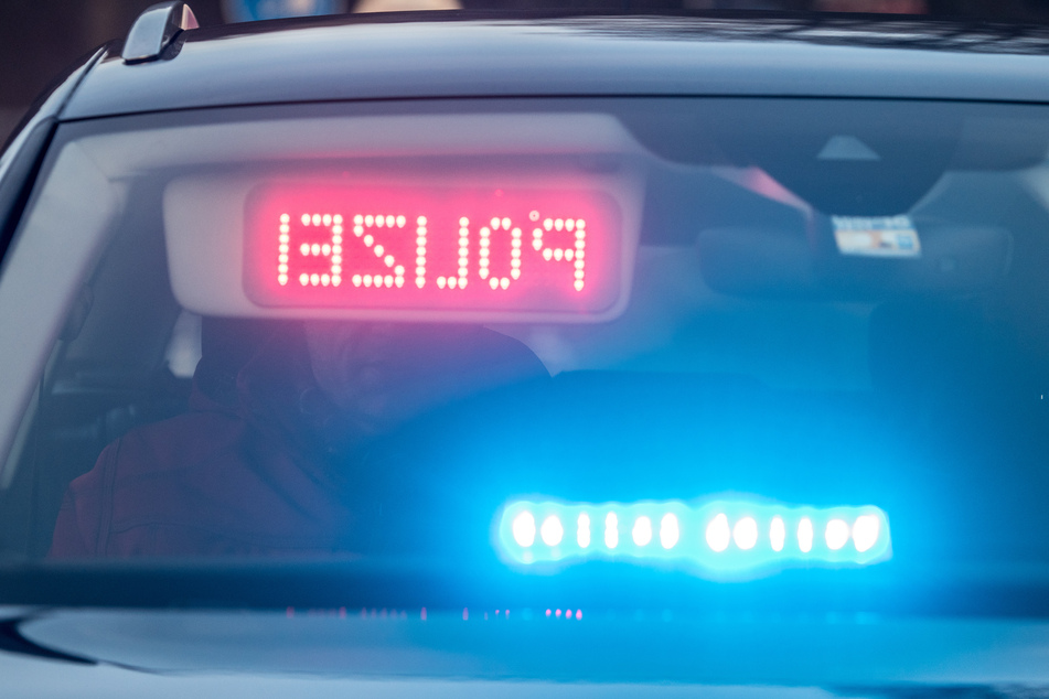 Die Polizei hat den Autofahrer verfolgt. (Symbolbild)