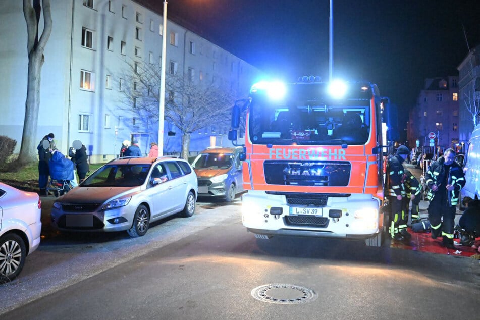 Leipzigs Feuerwehr war am frühen Montagabend auf der Bernhard-Göring-Straße gefordert.