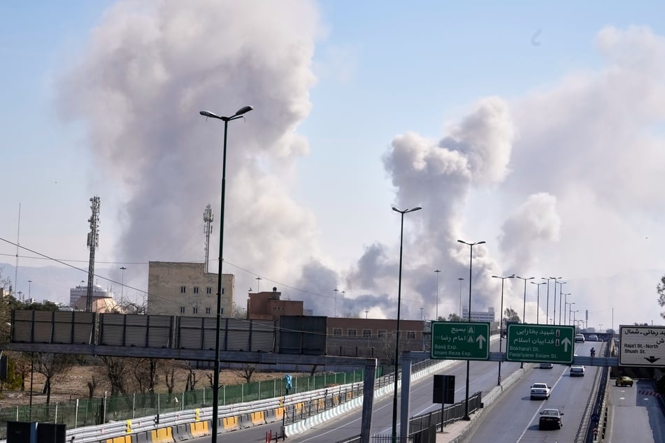 Nahost-Konflikt: Israels Militär greift Ziele im Iran an