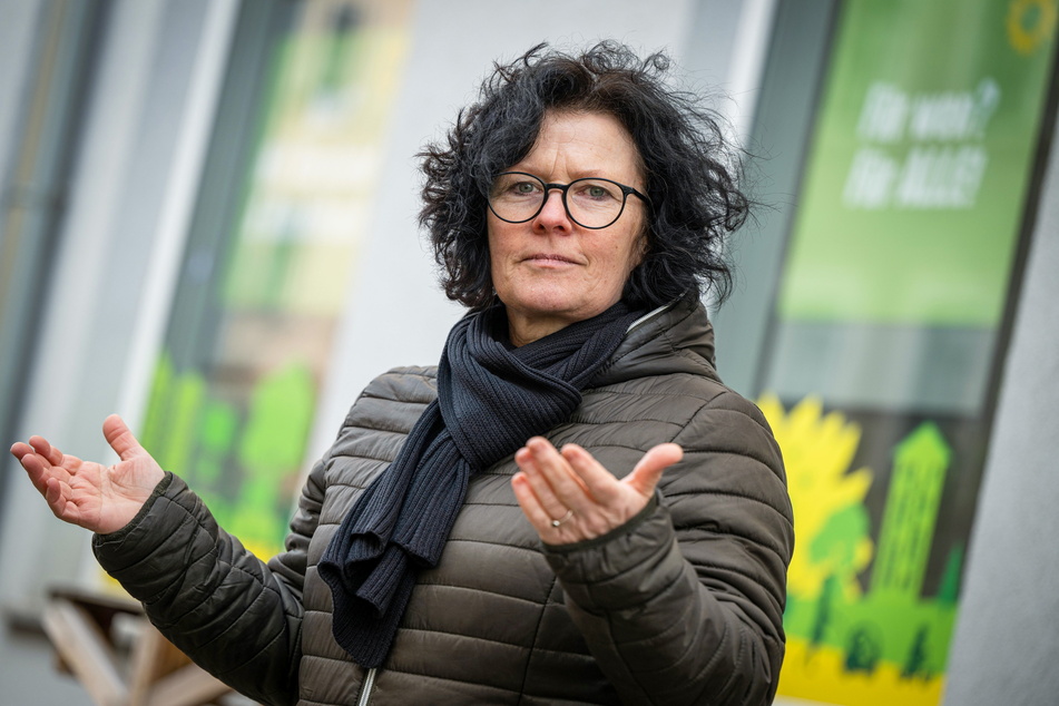 Manuela Tschök-Engelhardt (54, Grüne) spricht sich für ein Feuerwerk an zentralen Plätzen aus.