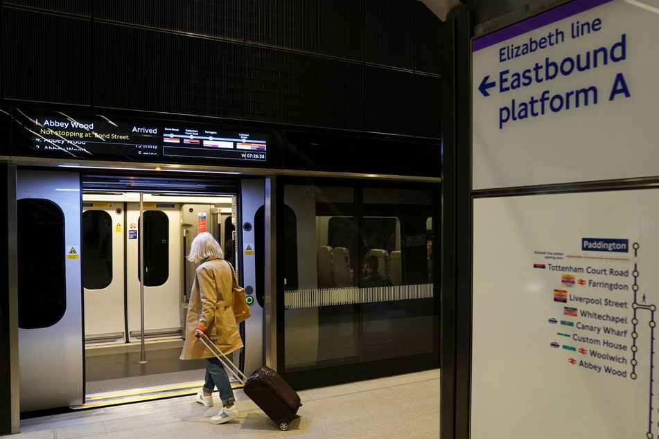 Die U-Bahn-Linie "Elizabeth Line" wurde zu Ehren von Queen Elizabeth II. eröffnet. Der Bau kostete 22 Milliarden Euro. (Archivbild)