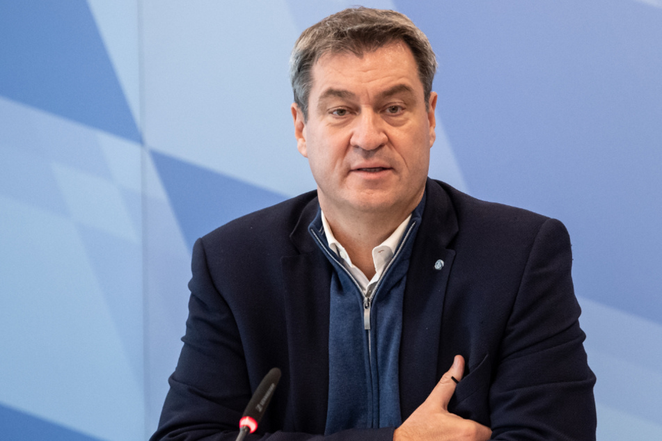 Markus Söder (53, CSU) geht auf Distanz zu dem bundesweit umstrittenen Beherbergungsverbot für Urlauber aus Corona-Hotspots.