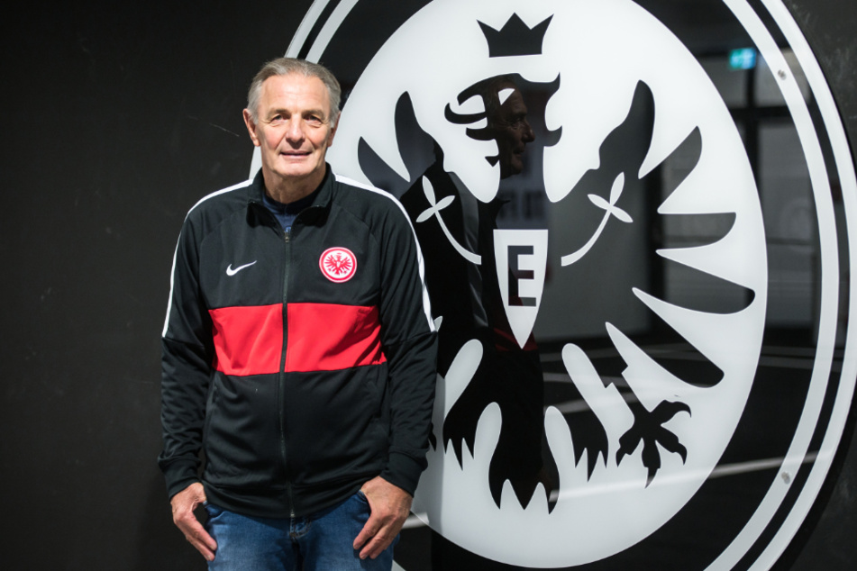 SGE-Legende Charly Körbel (68) ist mit den aktuellen Leistungen seiner Eintracht nicht einverstanden und hofft auf schnelle Besserung.